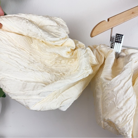 Elliatt Rejoice Crop Top Cream Size Small NWT - Picture 9 of 11